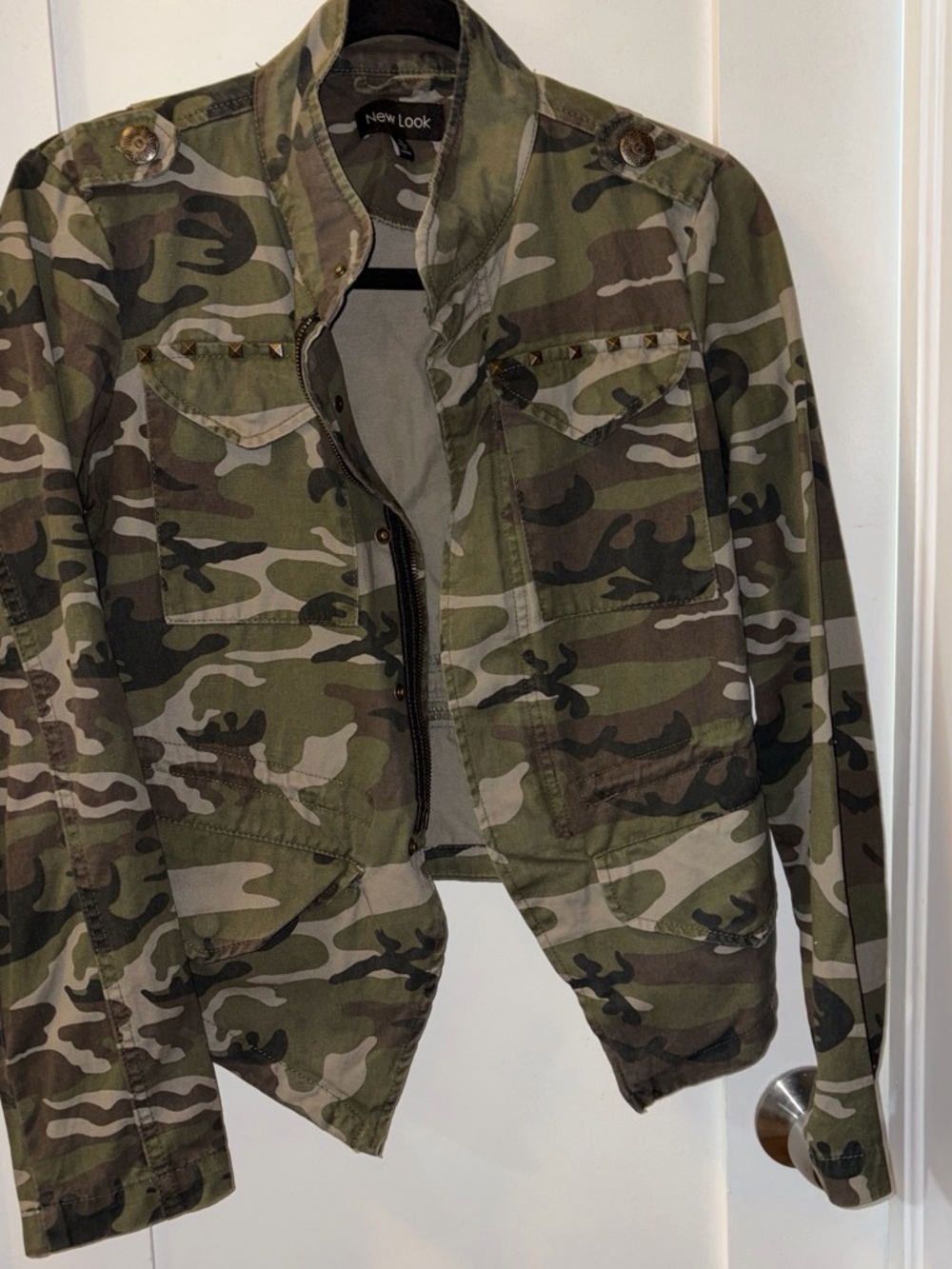 Women’s camo army green fashion jacket with gold stud and zipper details